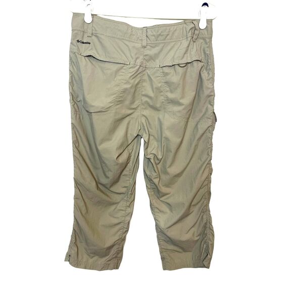 Columbia Women's Khaki Cargo Capris with Button Adjustable Waist Size 8 - Picture 2 of 15